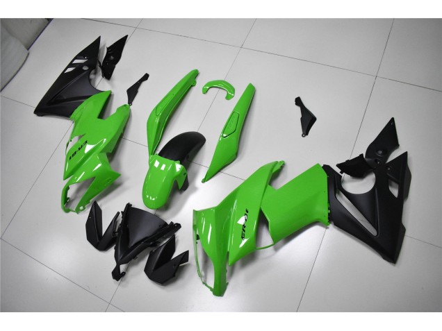 Green Black 2009-2011 Kawasaki EX650 Motorcycle Fairings Green Black 2009-2011 Kawasaki EX650 Motorcycle Fairings