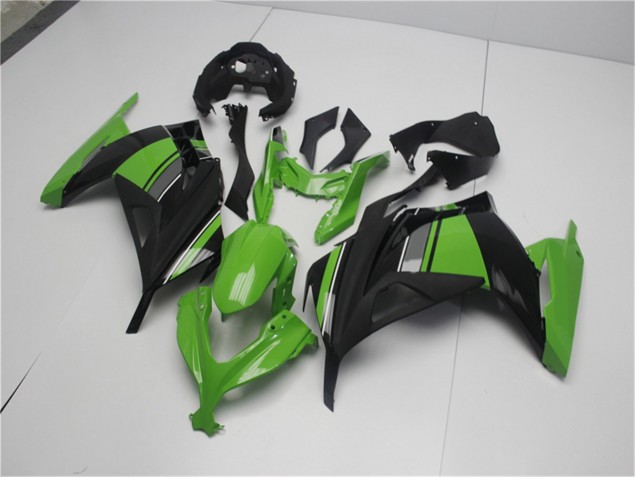 Green Black 2013-2016 Kawasaki EX300 Motorcycle Fairing Green Black 2013-2016 Kawasaki EX300 Motorcycle Fairing