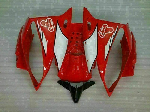 Red 2006-2007 Yamaha YZF R6 Motorcycle Bodywork Red 2006-2007 Yamaha YZF R6 Motorcycle Bodywork
