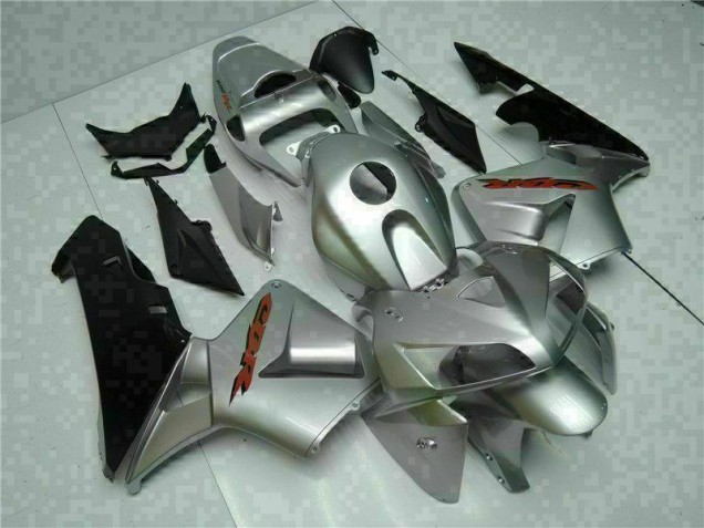 Silver 2005-2006 Honda CBR600RR Motorcycle Fairings Silver 2005-2006 Honda CBR600RR Motorcycle Fairings
