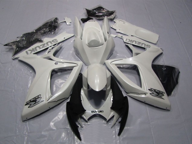 White 2006-2007 Suzuki GSXR 600 Motorcycle Fairing White 2006-2007 Suzuki GSXR 600 Motorcycle Fairing